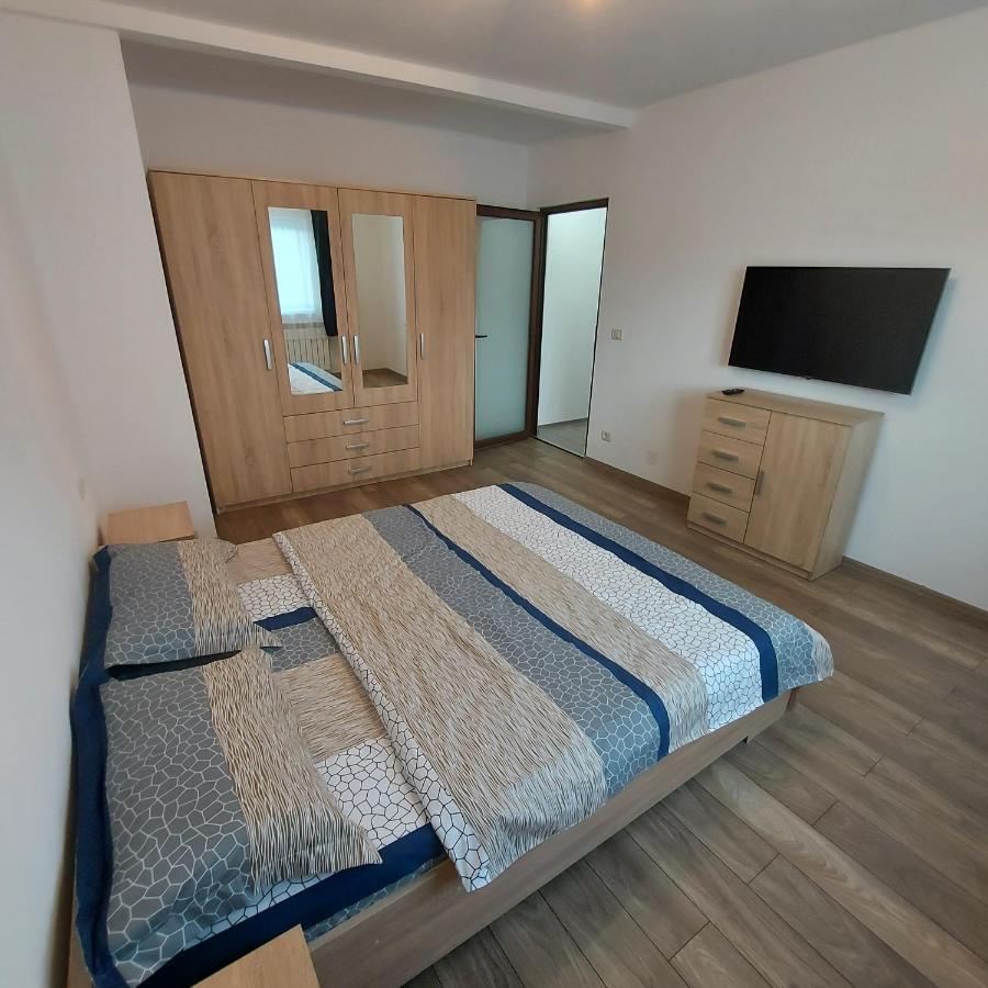 Apartament Antonias Făgăraş Buitenkant foto